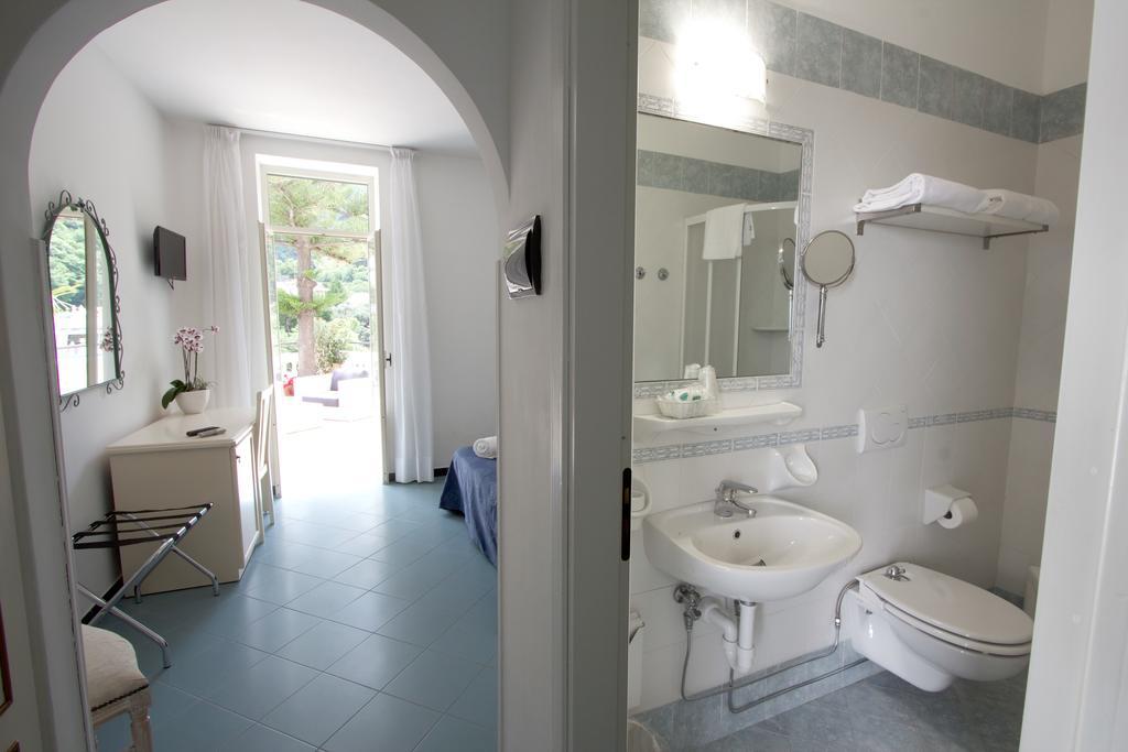 Hotel Terme Miramonte & Mare 卡萨米乔拉泰尔梅 外观 照片